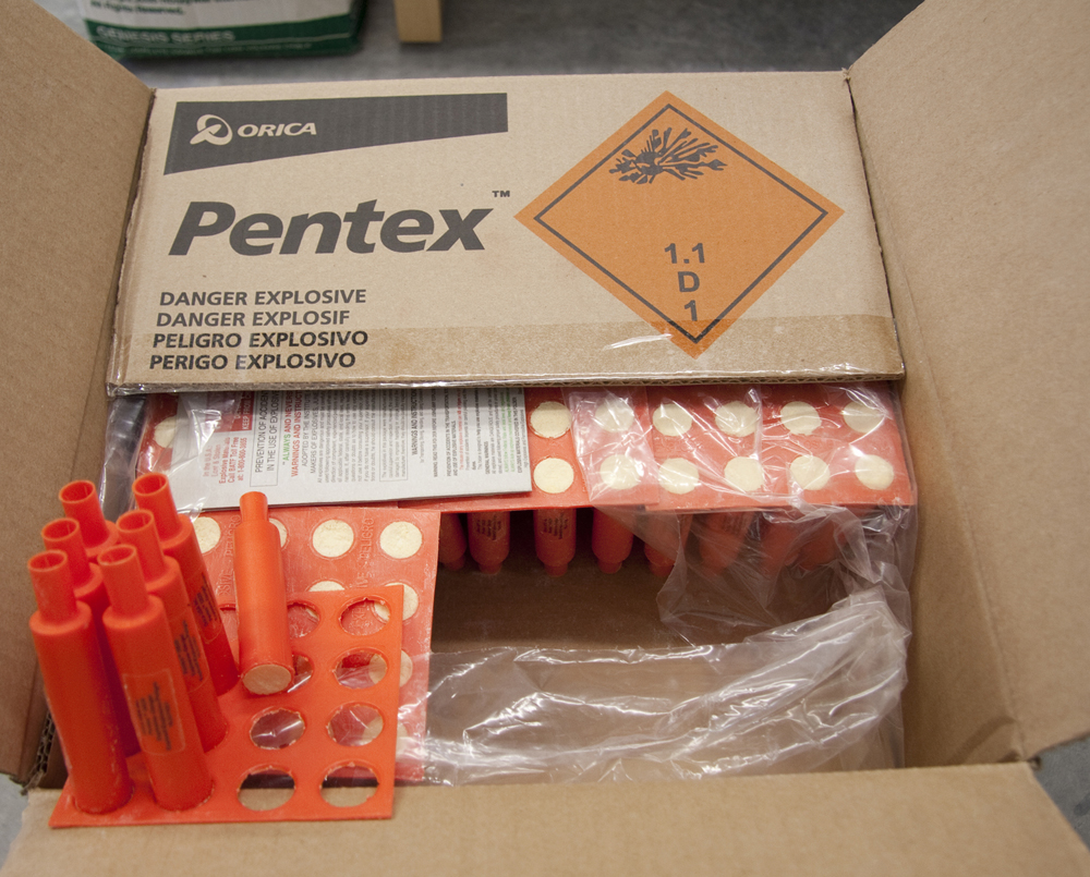 Pentolite boosters
